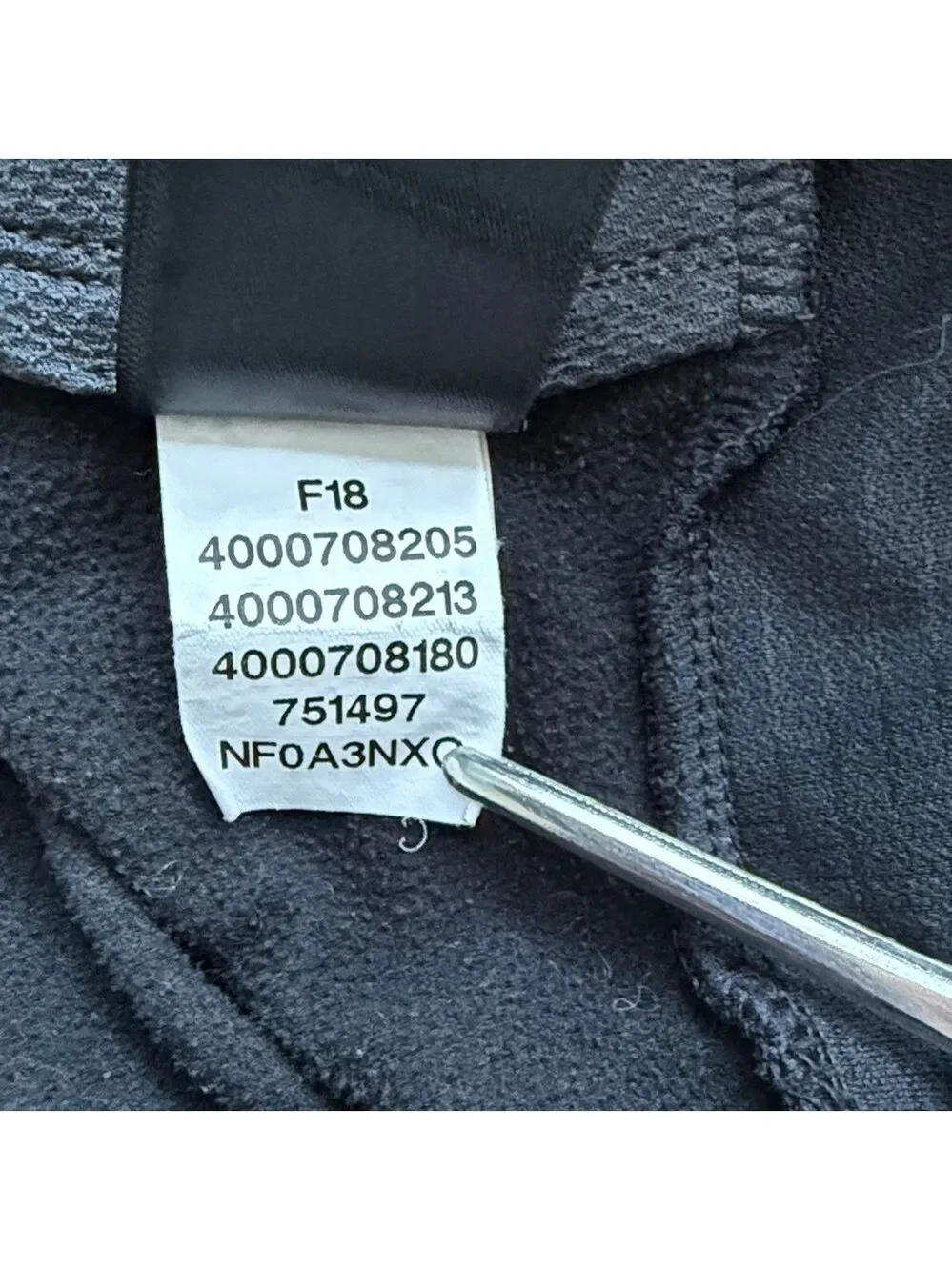The North Face Train N Logo Black Pullover Hoodie Size Medium